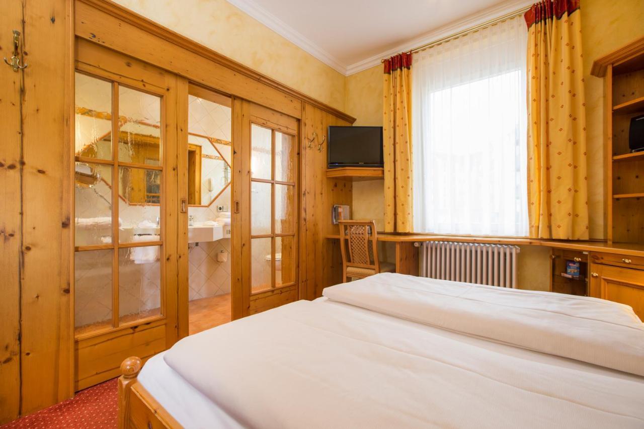 Hotel Petershof Констанц Экстерьер фото